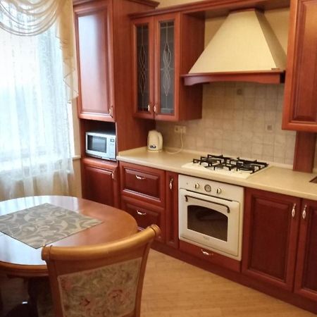 1-Комнатная Квартира Вип Уровня Посуточно В Ужгороде. Ул.И.Франка. 외부 사진
